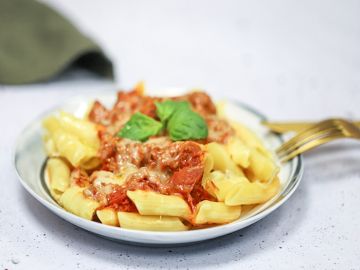 PENNE BOLOGNAISE