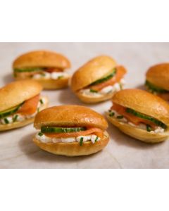 LES MINI BRIOCHES SAUMON X16