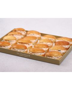PETIT PLATEAU MINI BRIOCHE RILLETTES SAUMON X16