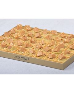 PETIT PLATEAU TARTELETTES FOIE GRAS ET CREMEUX PETITS POIS